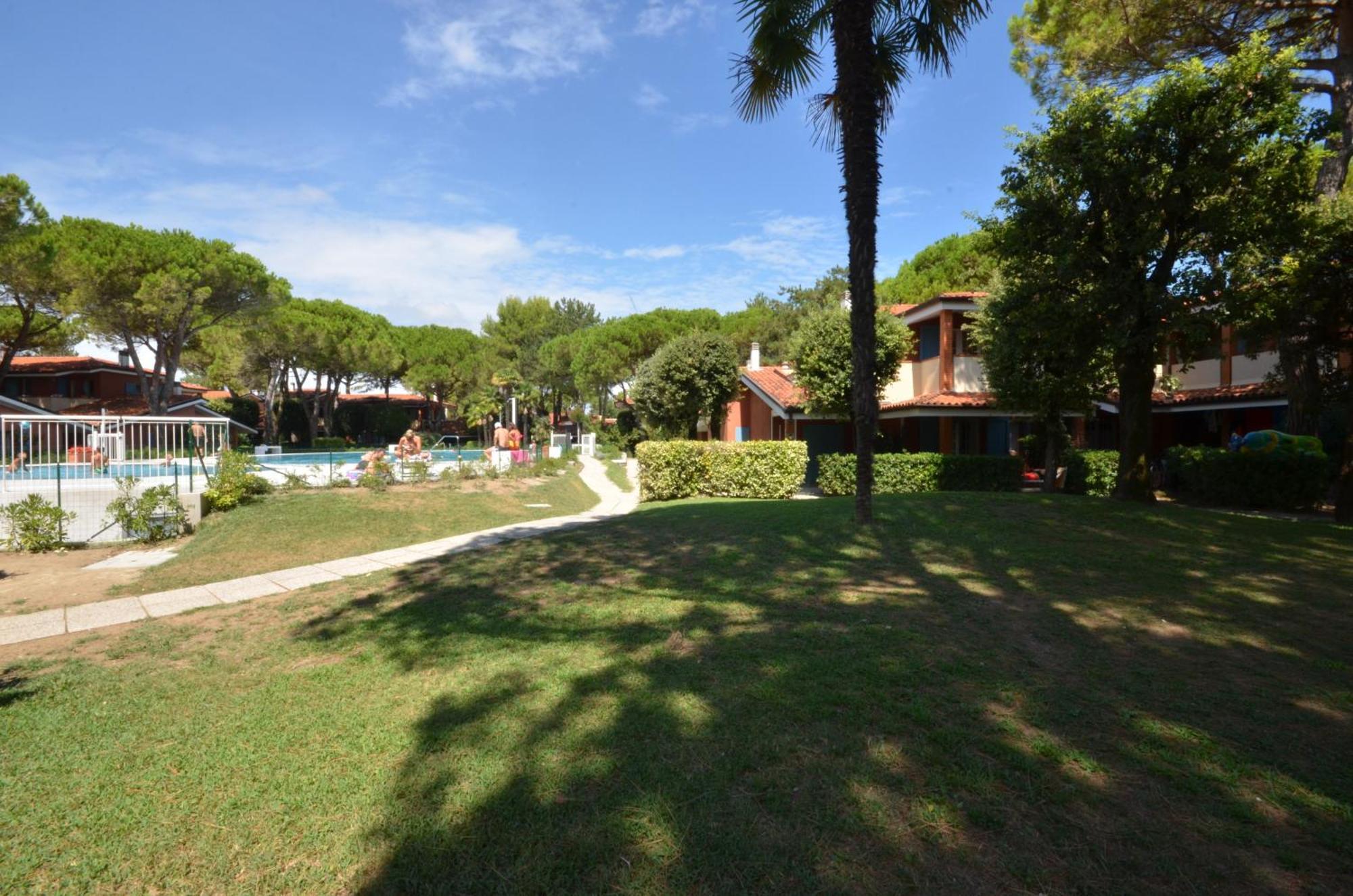 Villaggio Euro Residence Club Bibione Exterior photo